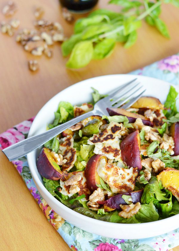 Halloumi peach salad 4