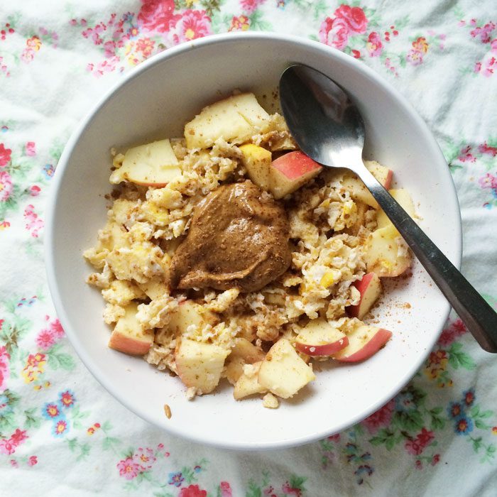 Apple and cinnamon scramble with almond butter