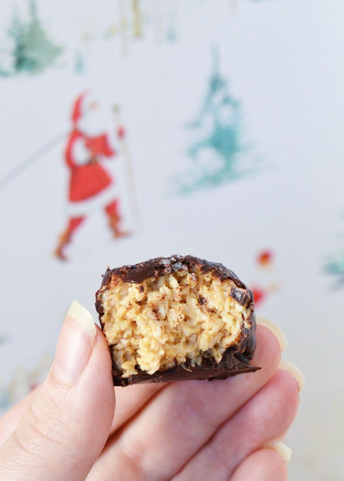 Cashew coconut truffles 7