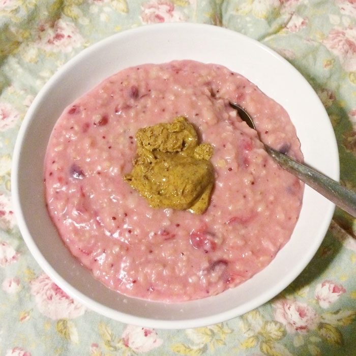 Cranberry sauce porridge