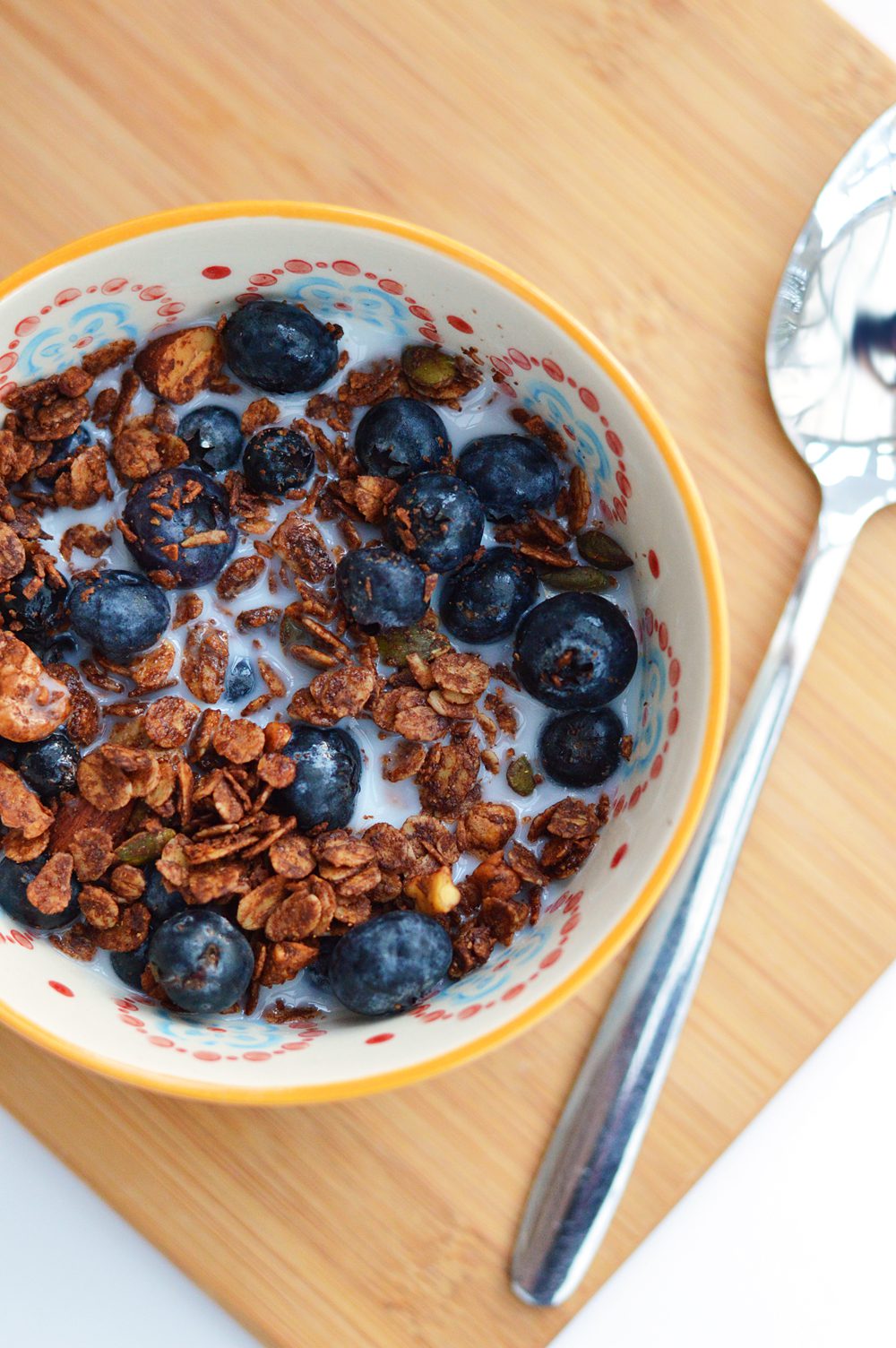 Choc tahini granola 1